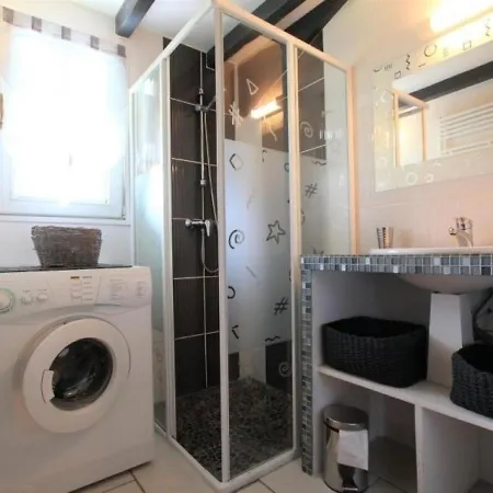 House Iratze Xumea 164 بيت للعطل *